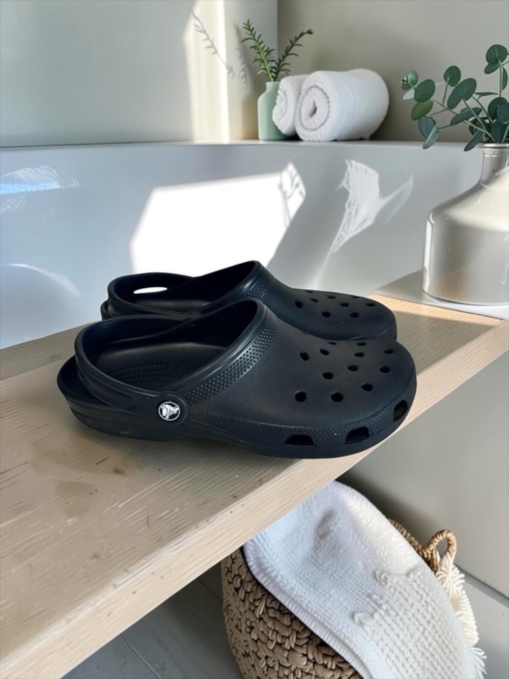 Crocs Classic Clog – Black – M8 W10 — Women’s Size 10 (EUC) - Picture 11 of 15